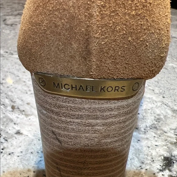 Michael Kors Brown Suede Heeled Boots Ankle Booties Size 6 - Picture 2 of 9